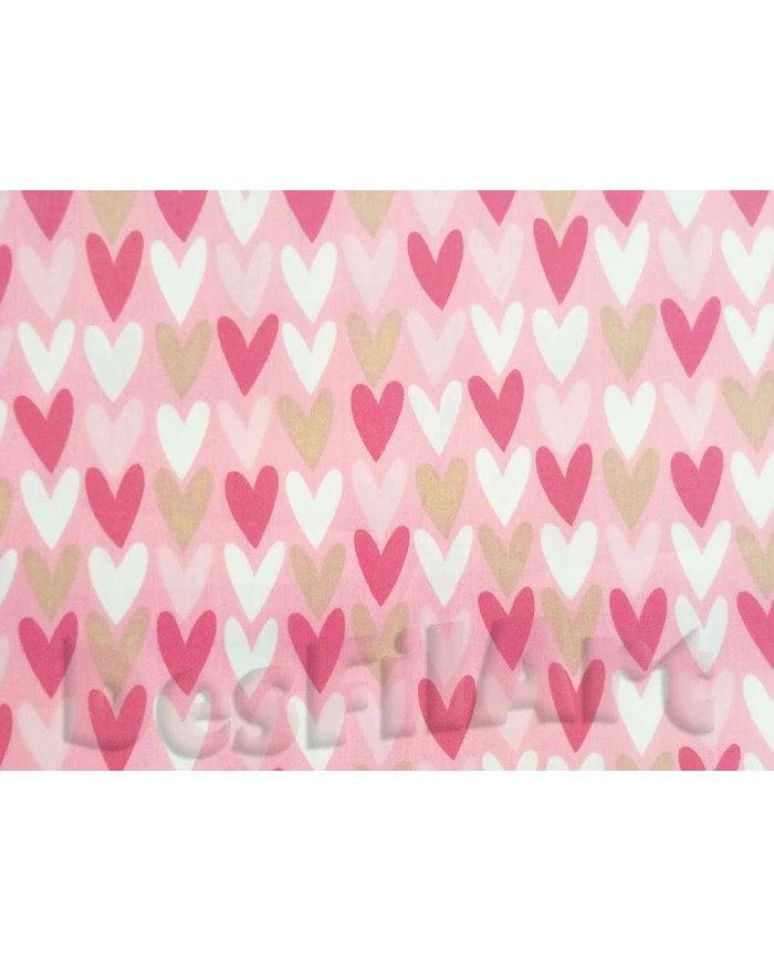 Algodón fondo rosa con corazones