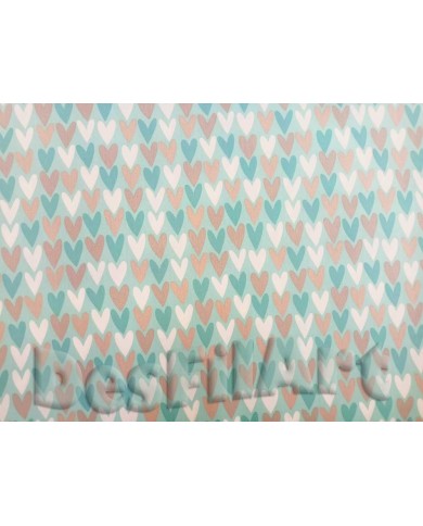 Algodón fondo verde con corazones Algodón fondo verde con corazones