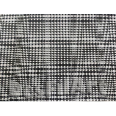 Clásico cuadro con triángulos