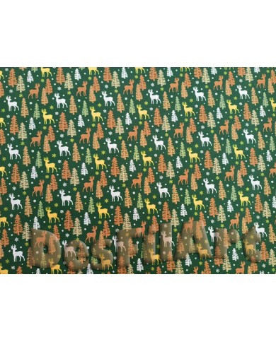 Algodón de Navidad renos y abetos fondo verde Algodón de Navidad renos y abetos fondo verde